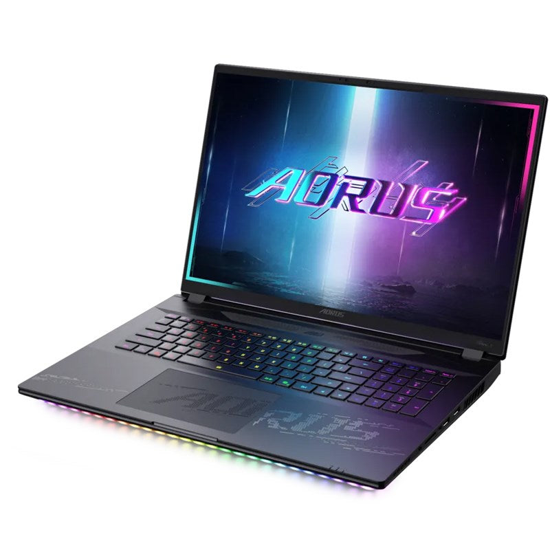 GIGABYTE AORUS MASTER 18 AM8H - 18 GIGABYTE AORUS MASTER 18 AM8H - 18